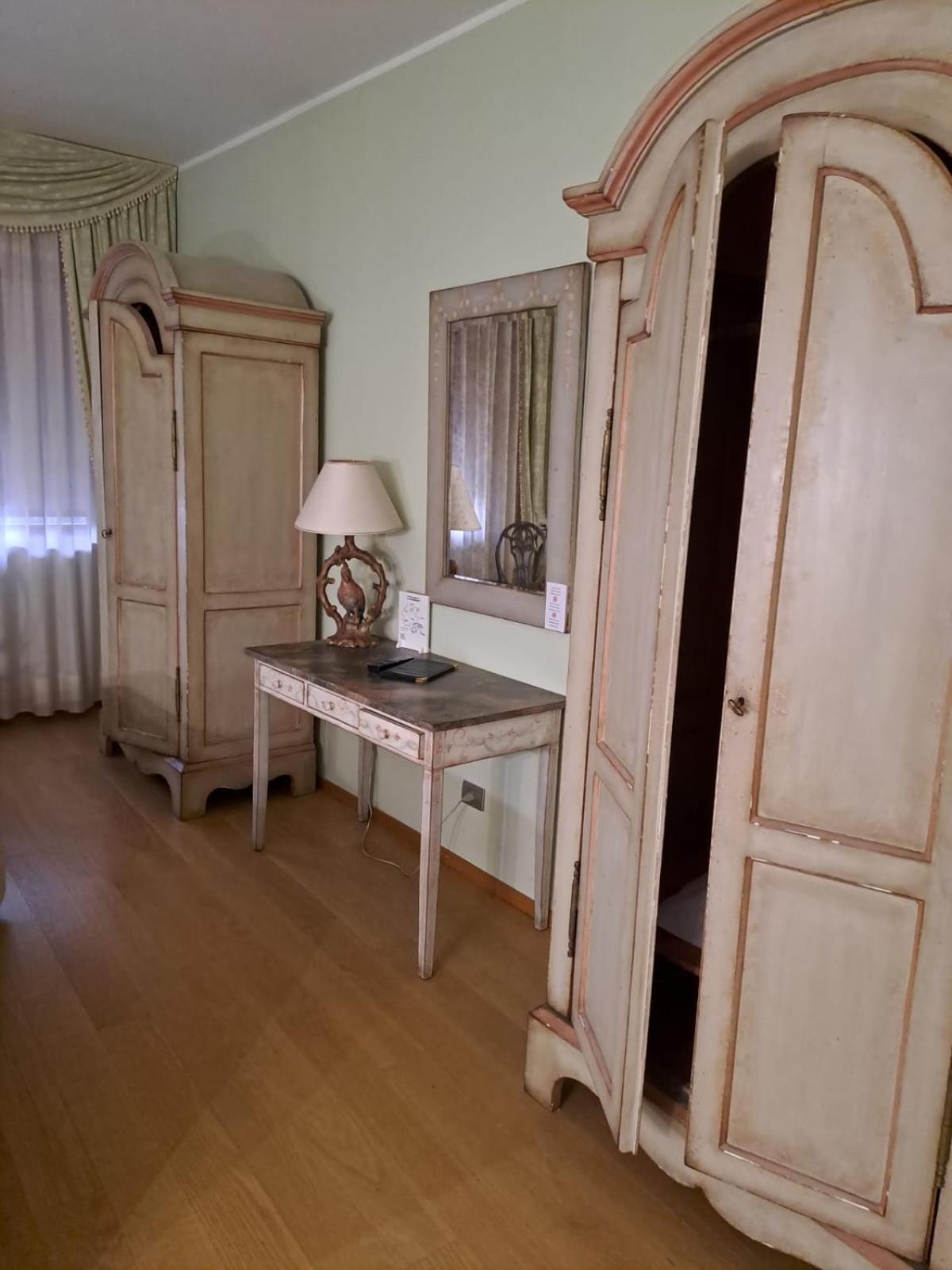 Hotel Internazionale แชร์วินญาโน เดล ฟริอูลี ภายนอก รูปภาพ