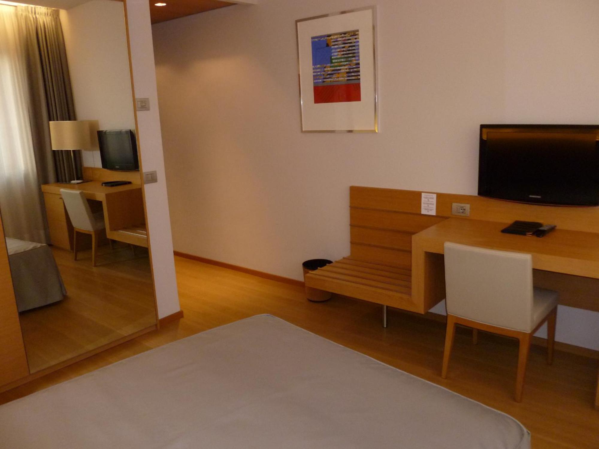 Hotel Internazionale แชร์วินญาโน เดล ฟริอูลี ภายนอก รูปภาพ